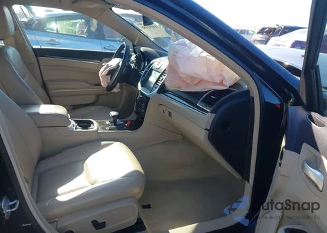 2013 Chrysler 300 Motown z USA, uszkodzony, nr VIN 2C3CCAAG2DH508532